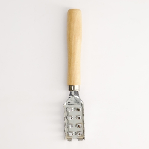 Écailleur de poisson japonais