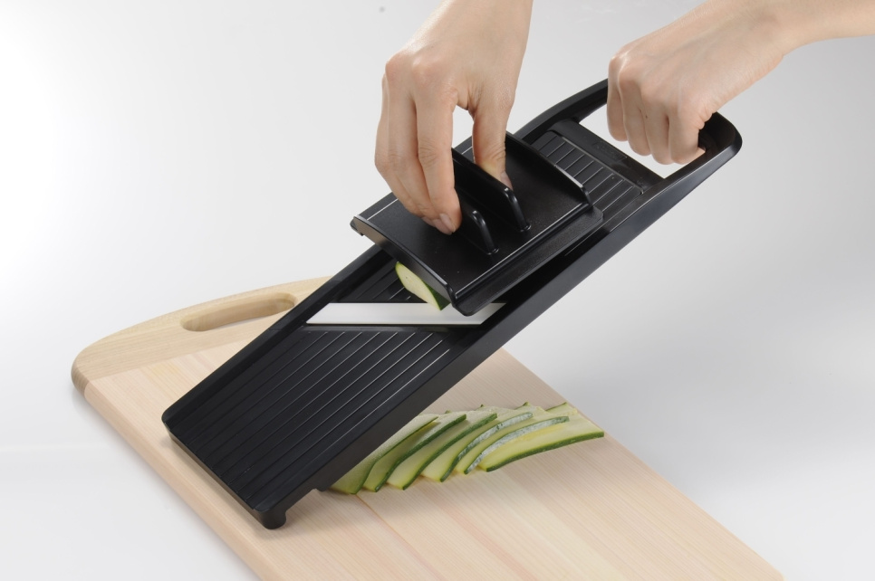 Grande mandoline, réglable, noire - Kyocera