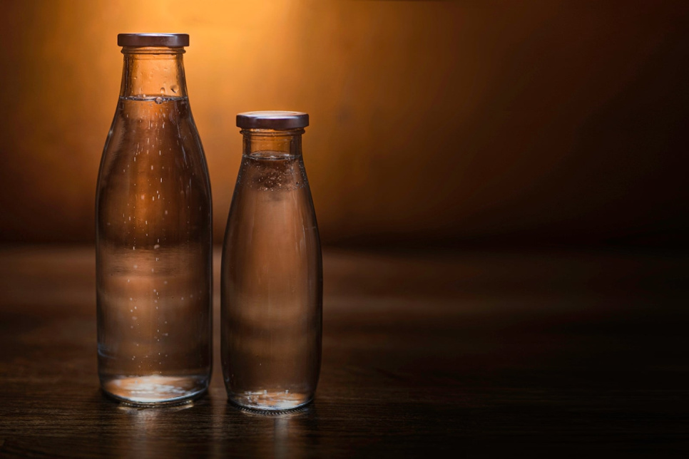 Bouteille de service avec bouchon à vis, 1 L - Exxent