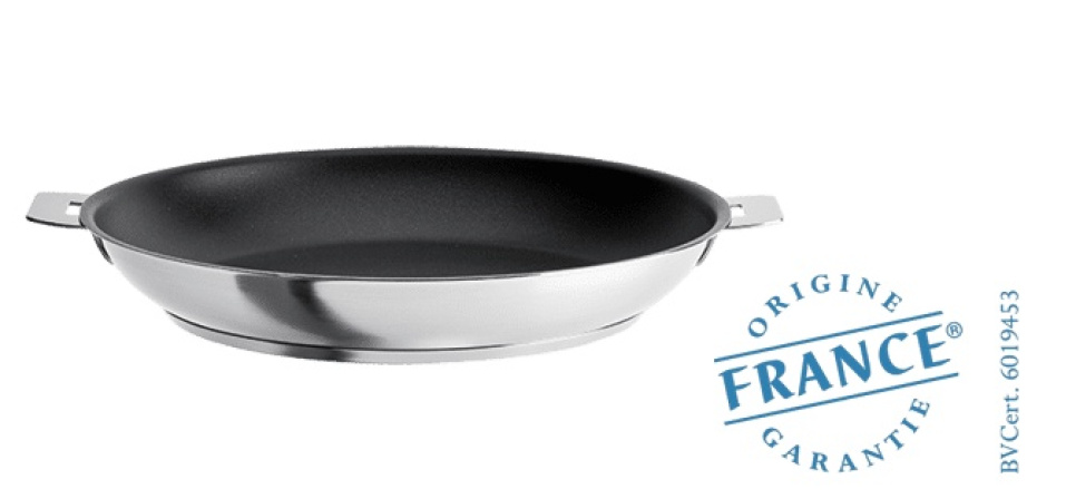 Poêle avec revêtement, poignée amovible, Strate - Cristel dans le groupe Cuisine / Poêle à frire / Poêles à frire l\'adresse The Kitchen Lab (1155-16939)
