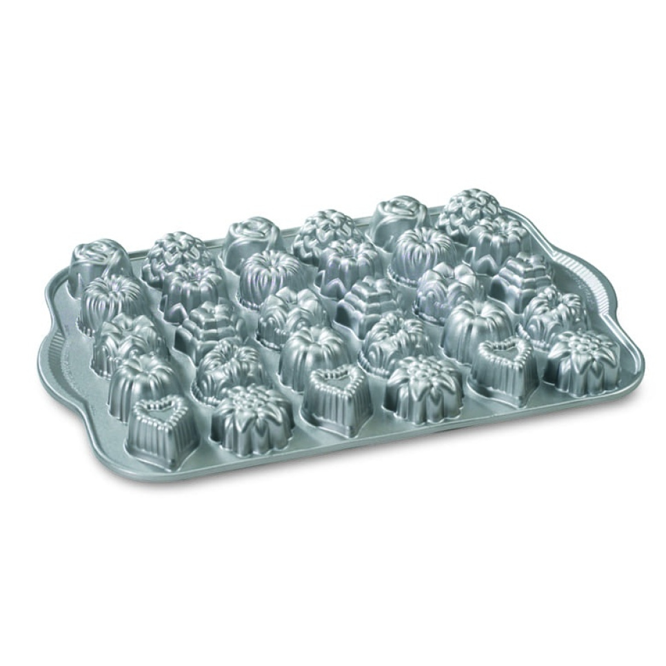 Moule à pâtisserie Bundt Tea Cakes & Candy Pan - Nordic Ware dans le groupe Pâtisserie / Moules / Moules à gâteaux l\'adresse The Kitchen Lab (1288-14046)