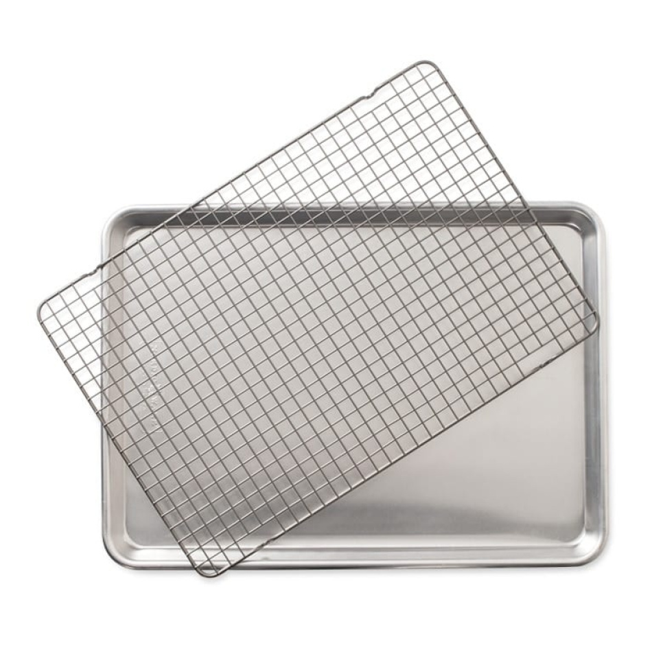 Plaque de cuisson, aluminium, grille antiadhésive - Nordicware dans le groupe Cuisine / Plats de cuisson et produits GastroNorms / Plaques et plats à cuisson l\'adresse The Kitchen Lab (1422-24801)