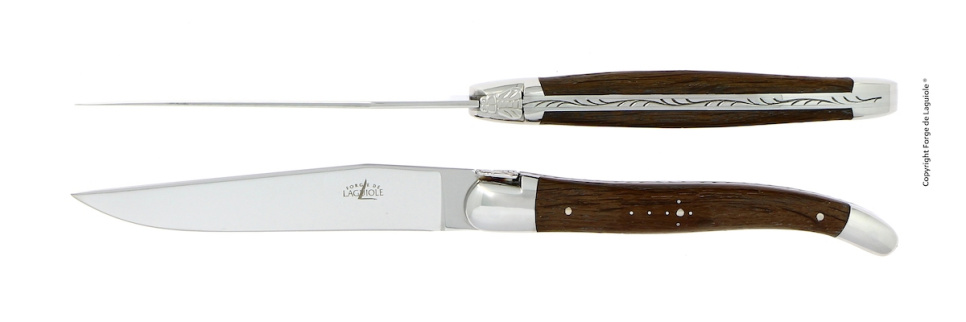 Deux couteaux, manche en chêne pétrifié, poli, Tradition - Forge de Laguiole dans le groupe Arts de la table / Couverts / Couteaux l\'adresse The Kitchen Lab (1446-32892)
