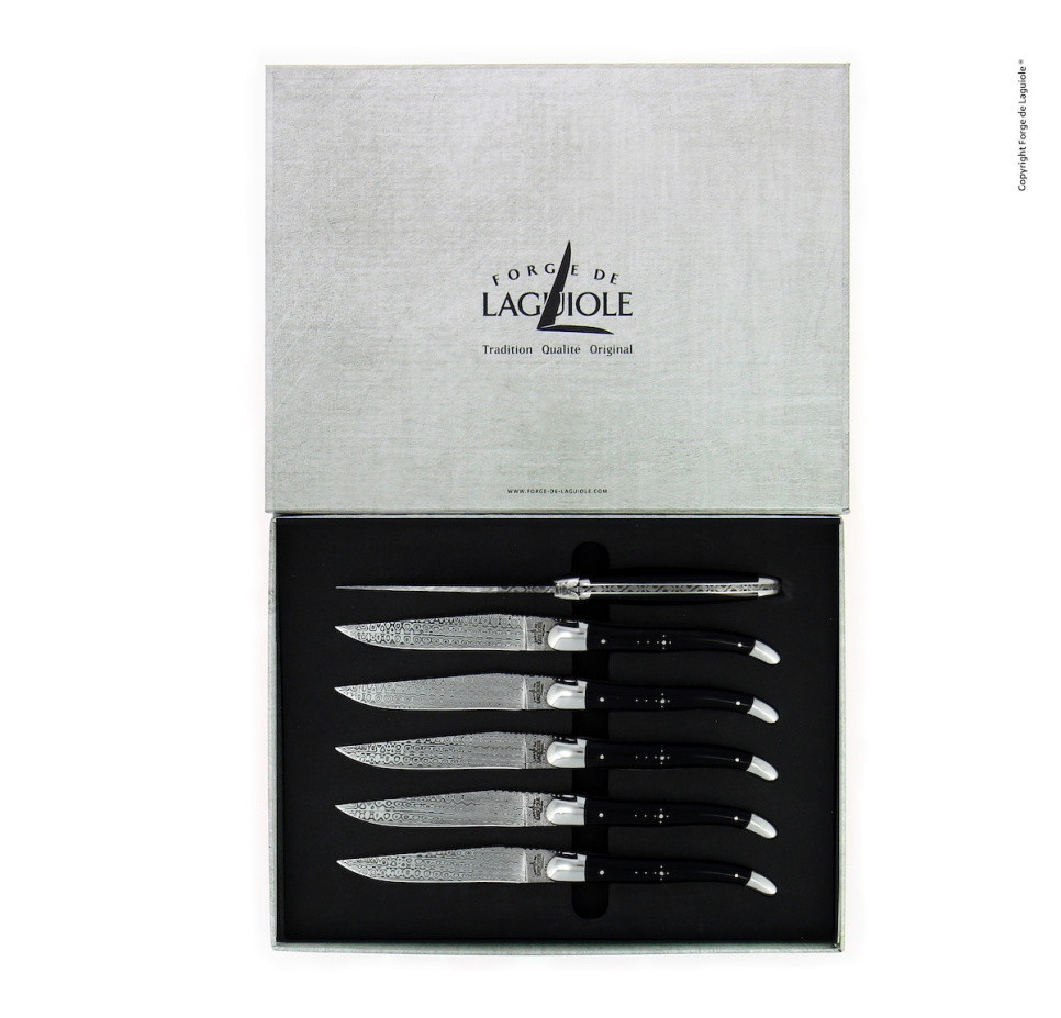 Six couteaux, manches en corne noire, damasquinés, Collection - Forge de Laguiole