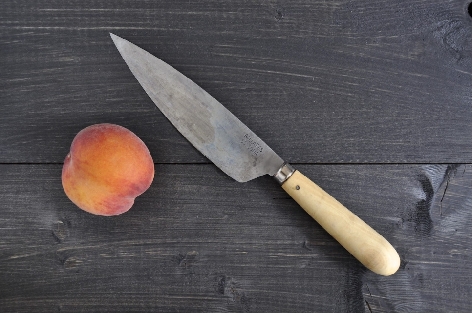 Couteau de cuisine traditionnel en acier au carbone 16 cm - Pallarés