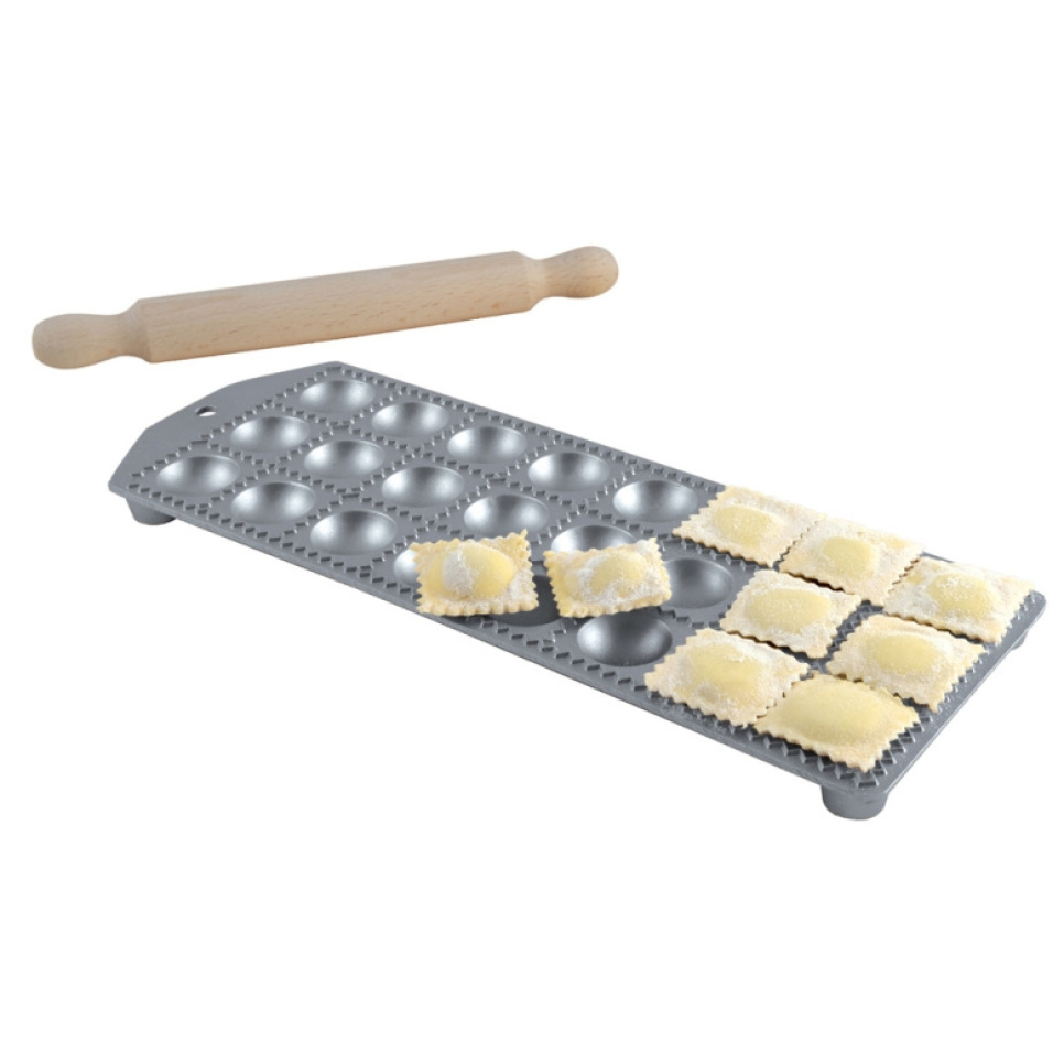Moule à raviolis avec rouleau à pâtisserie, 24 pièces - Eppicotispai dans le groupe Électroménager / Autre Électroménager / Machines à pâtes l\'adresse The Kitchen Lab (1524-29477)