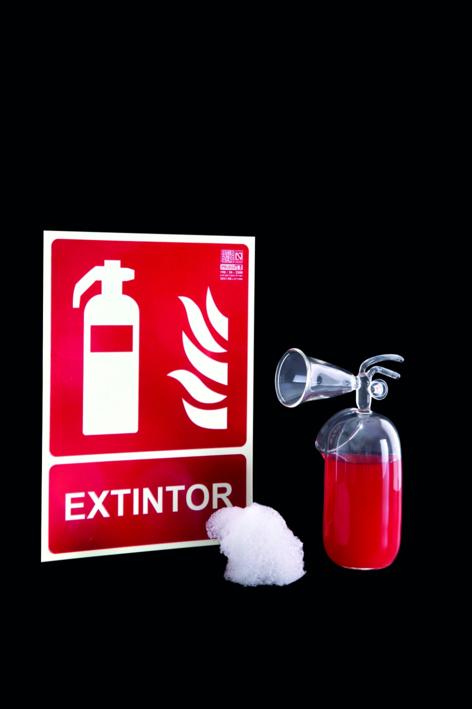 Verres à cocktail, extincteur - 100% Chef