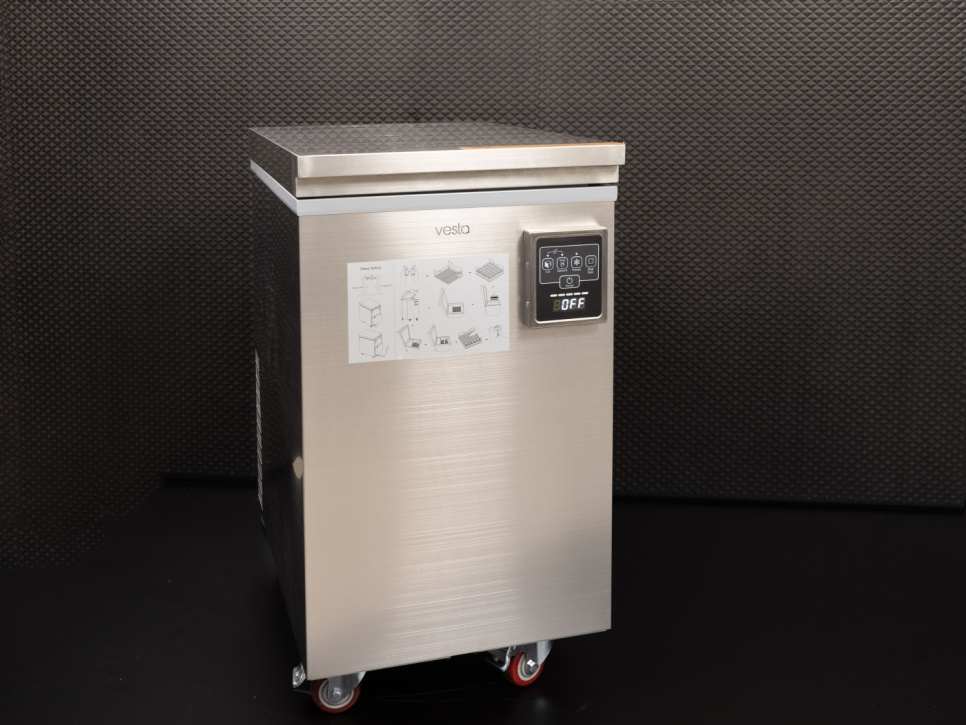 Machine à glace claire Alinia A1 - 100% Chef dans le groupe Électroménager / Conserver au frais et congeler / Machines à glaçons l\'adresse The Kitchen Lab (1532-31043)
