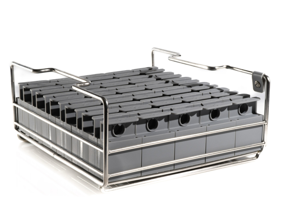 Jeu de 24 moules en silicone, rectangles de 4 x 4 x 10 cm pour Machine à glace claireAlinia - 100% Chef dans le groupe Électroménager / Conserver au frais et congeler / Machines à glaçons l\'adresse The Kitchen Lab (1532-31047)