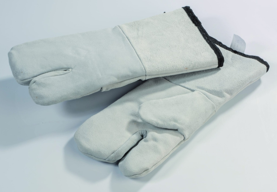 Gants de four poignée 3 doigts - Martellato dans le groupe Cuisine / Habits de cuisine / Repose-plats et gants de barbecue l\'adresse The Kitchen Lab (1710-18142)