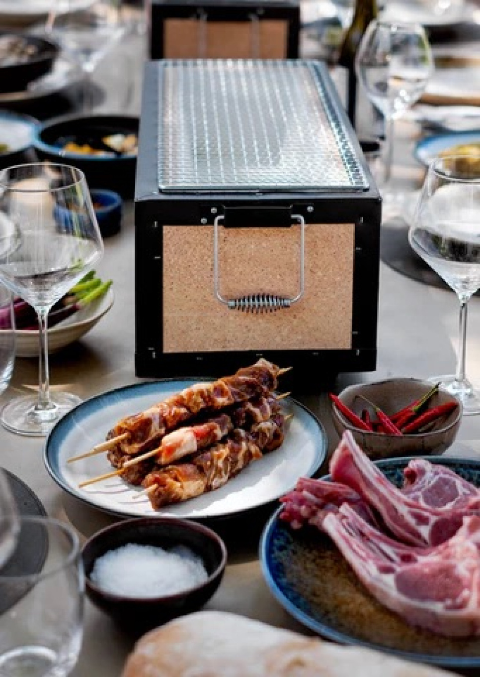 Barbecue japonais à charbon de bois, professionnel - Konro