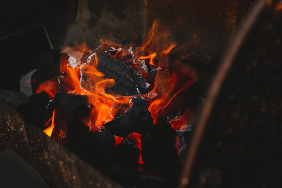 Charbon de bois pour barbecue, Chunx XL - Charbon de bois dur, 15,88 kg - Jealous Devil