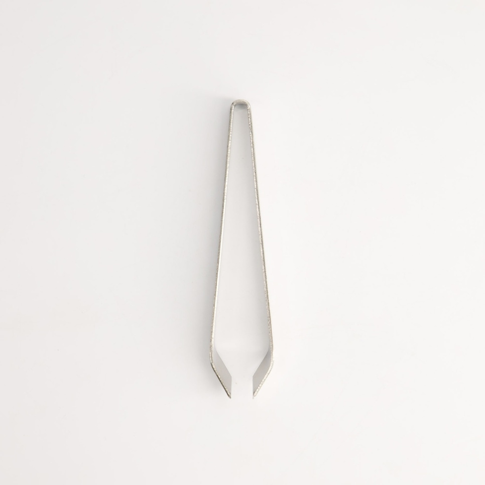 Pince à épiler japonaise en arête de poisson