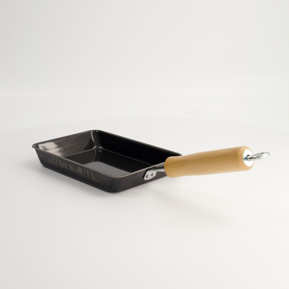 Poêle à omelette japonaise