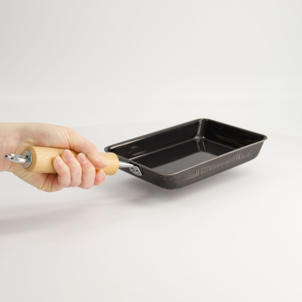 Poêle à omelette japonaise