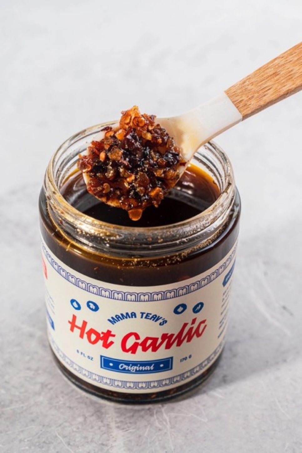 Mama Teav\'s Hot Garlic Chili Crisp, 170 g