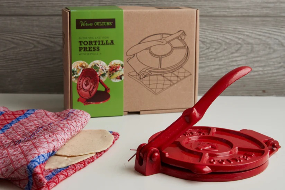 Presse à tortillas en fonte, rouge, avec Servilleta – Verve Culture