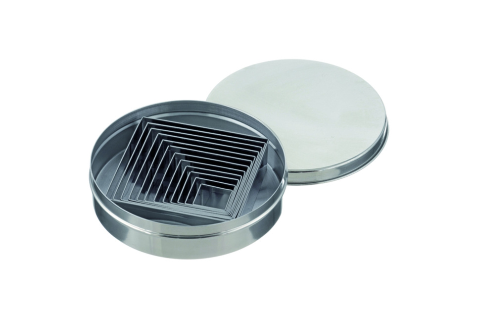 Emporte-pièces carrés, set de 9 pièces - Schneider dans le groupe Pâtisserie / Ustensiles à pâtisserie / Coupe-pâte et emporte-pièce l\'adresse The Kitchen Lab (2254-33776)