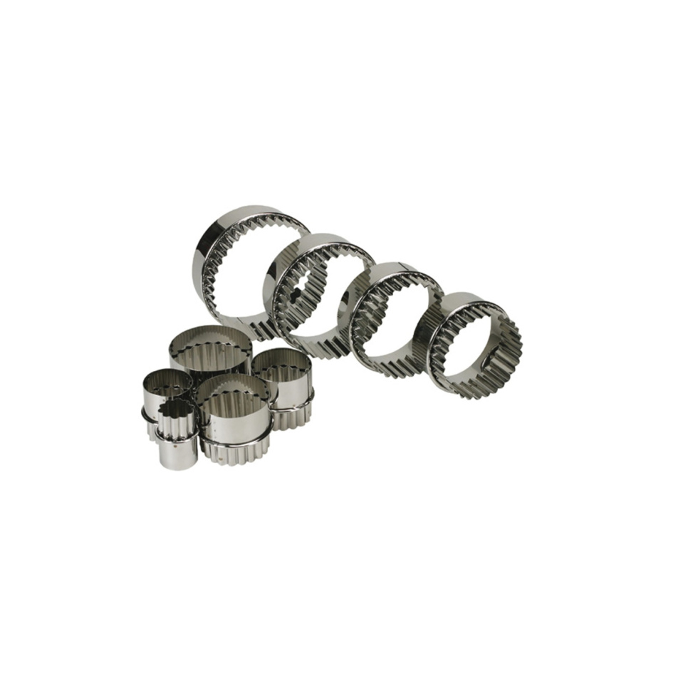 Emporte-pièces double-face, lisses et ondulés, set de 9 pièces - Schneider dans le groupe Pâtisserie / Ustensiles à pâtisserie / Coupe-pâte et emporte-pièce l\'adresse The Kitchen Lab (2254-33779)