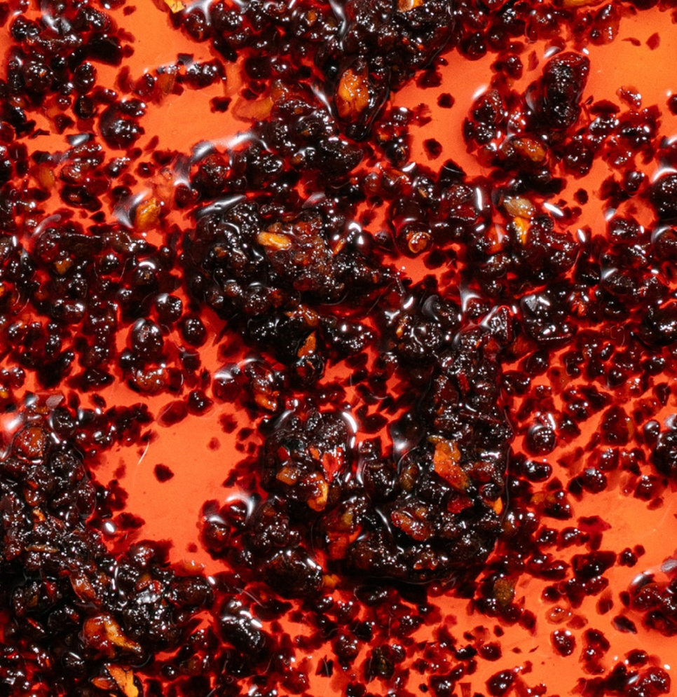 Smoky Chili Oil, huile de chili fumé, 240 g - White Mausu