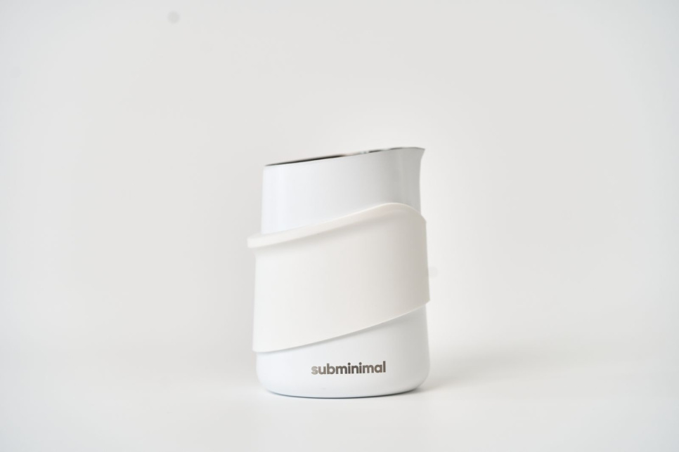 Subminimal FlowTip pichet à lait sans poignée, blanc dans le groupe Thé et café / Accessoires pour le café / Autres accessoires l\'adresse The Kitchen Lab (2307-35942)